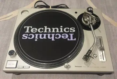 Technics SL-1200M3D direct drive turntable with brand new slip mat and a Technics headshell with a S...