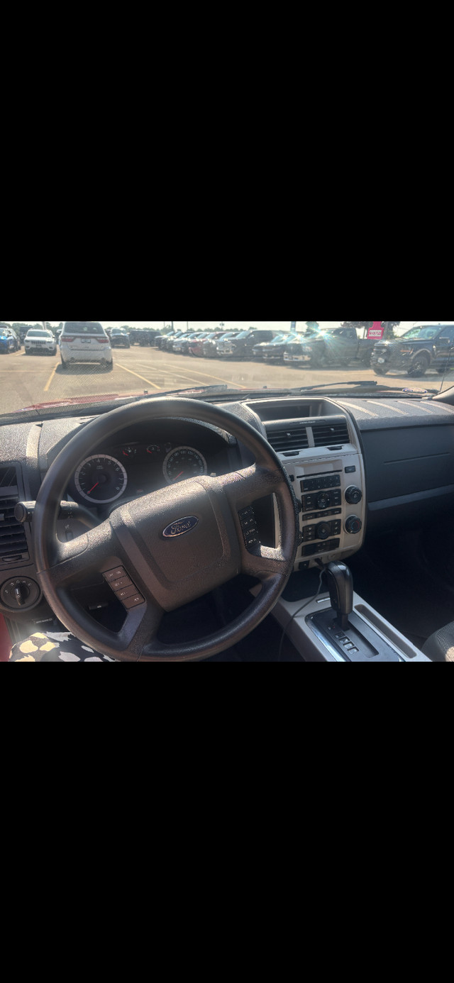 2010 Ford escape XLT in Cars & Trucks in London