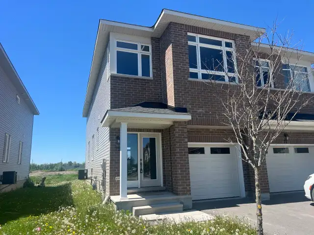 Semi-detached house for sale in Carleton Place
