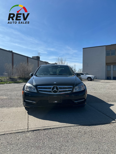 2011 Mercedes-Benz C300 4Matic 97,000km A well-balanced 5-passenger sedan equipped with 4MATIC all-w...