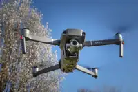 Drone DJI Mavic 2 zoom et casque VR DJI Goggles