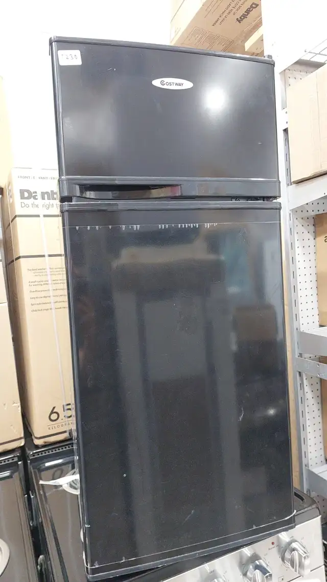 Canada Day Price Drop Deals | Mini Fridges Starting at Just $55! in Refrigerators in Mississauga / Peel Region - Image 4
