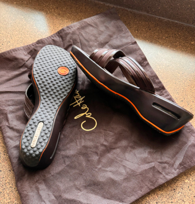 Cole Haan Nike Air Wedge Sandal in Women's - Shoes in Winnipeg - Image 3