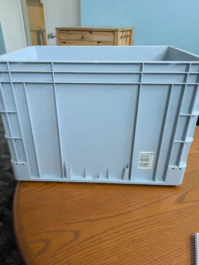 Restaurant equipment & containers NEGOTIABLE!!