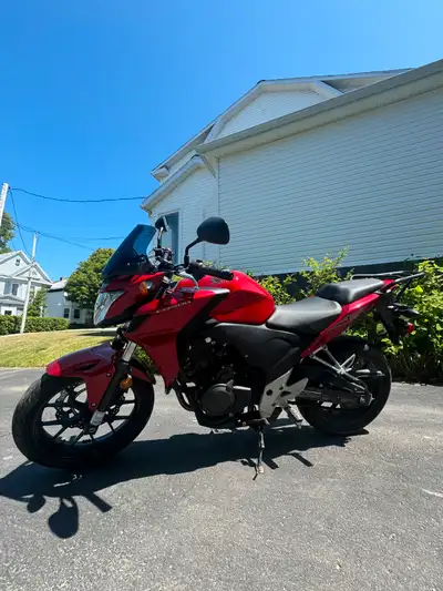 I'm selling my 2014 Honda CB500F motorcycle. It’s in great condition with only few little scratches...