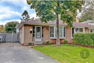 3 bedroom, 1 bath located in high demand Sheridan community. Close all amenities. Basment is not inc...