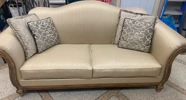 solid wood sofa in Couches & Futons in Bedford - Image 3