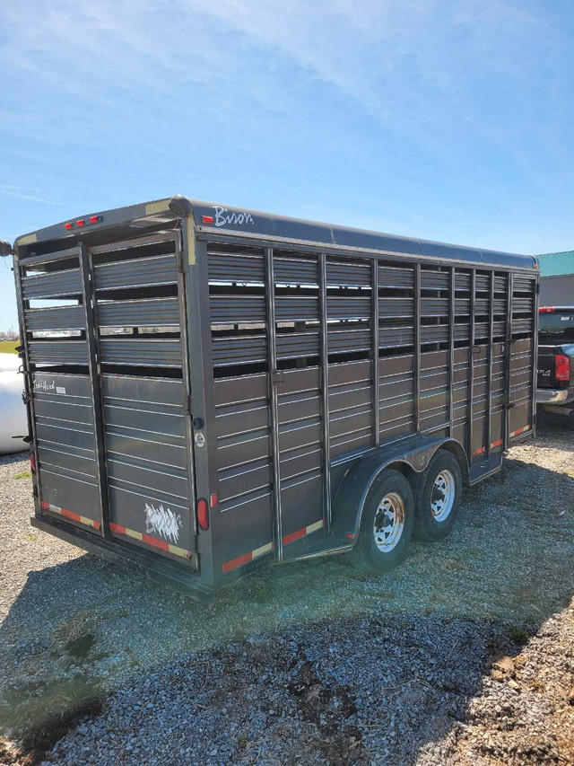 Livestock trailer dans Farming Equipment in St. Catharines - Image 3