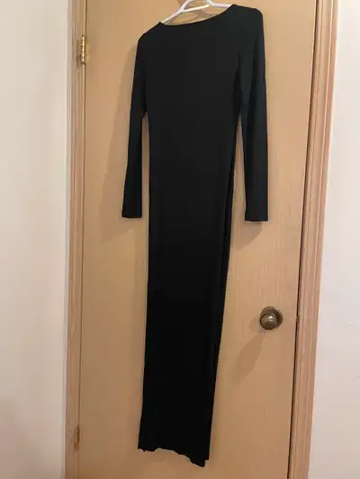 Excellent condition. Size small. Beltline