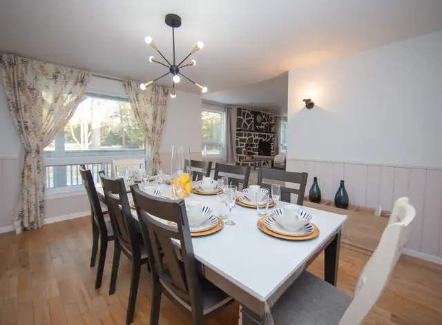 Charming All-Season Cottage Nestled in the Heart of Kazabazua in Quebec in Canada - Image 5