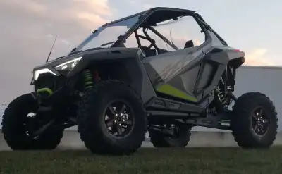 2022 polaris rzr turbo r ultimate edition. Fully loaded with every available option. Fox live valve...