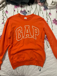 Gap sweather 