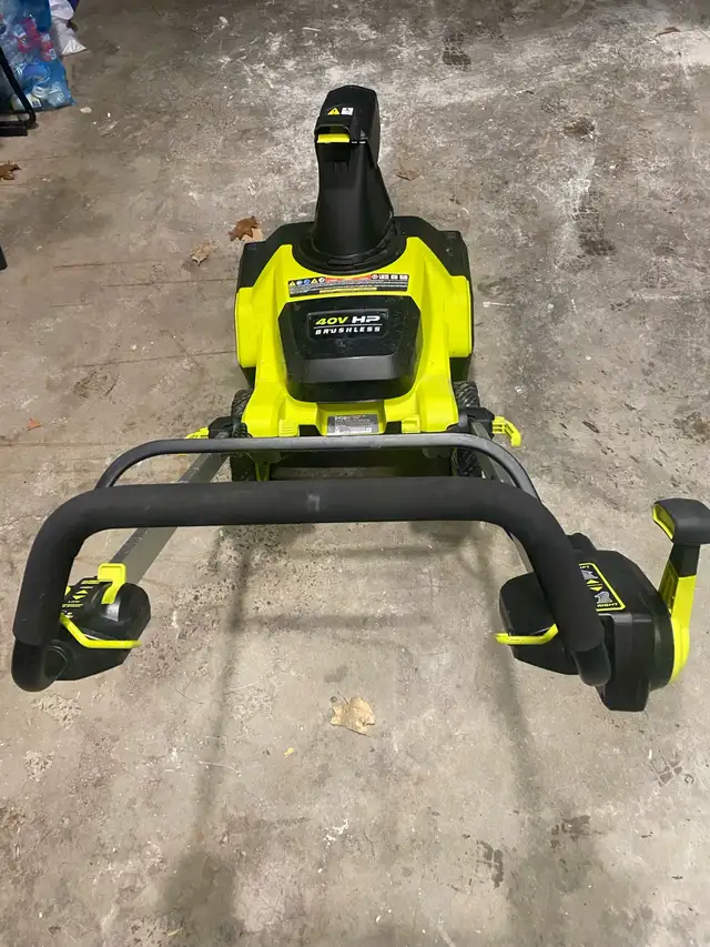 RYOBI 40V HP 21-inch Brushless Cordless Battery Snowblower w in Snowblowers in Ottawa - Image 4