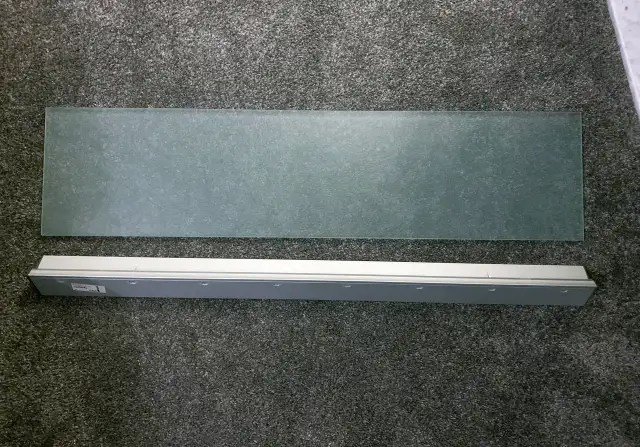 IKEA LJUSDAL Minimalist Frosted Glass Floating Shelf in Home Décor & Accents in Markham / York Region - Image 4