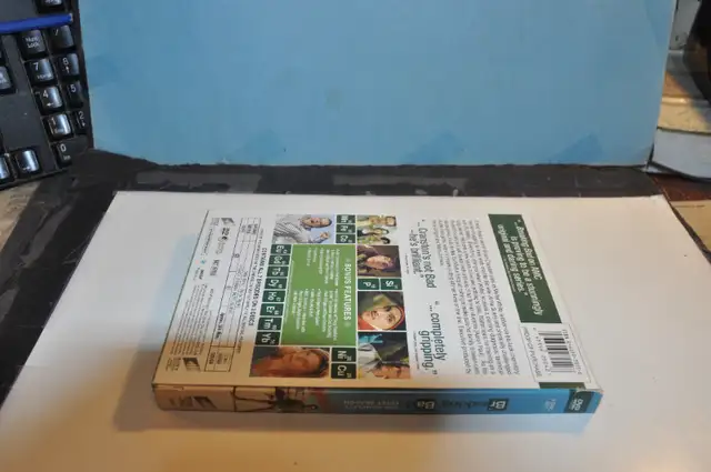 Breaking Bad The Complete first Season 3-disc set DVD tv series in CDs, DVDs & Blu-ray in Victoriaville - Image 7