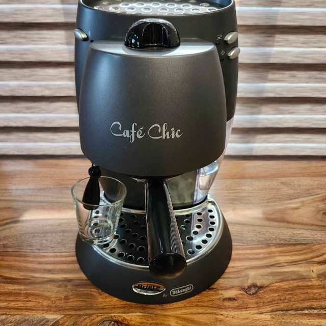 Café Chic Ariete Espresso Coffee Machine by Delonghi dans Machines à café  à Laval/Rive Nord