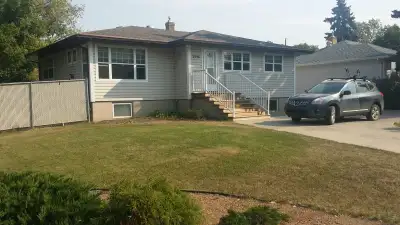 1 bedroom + den – 2nd can be used as a bedroom. Suite has a separate entrance, brand new spacious ki...