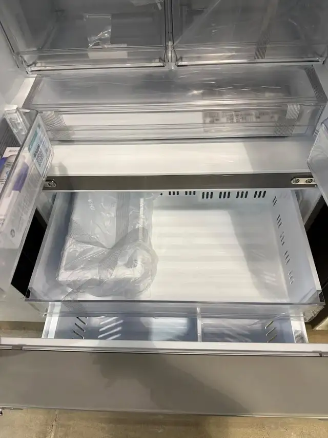 Econoplus Halifax Big Sale Open Box LG 36 Inch Fridge in Refrigerators in City of Halifax - Image 6