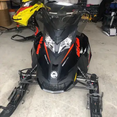 2015 skidoo mxzx 800 it runs great. 12258 km it was always serviced and well taken care of asking $5...