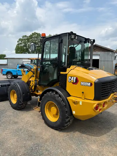 2021 Cat 908M Nice clean Low hour machine- 2140 hours Fully loaded with options 2nd & 3rd valve auxi...