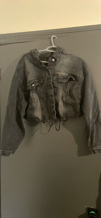 XXL Cropped Black Jean Jacket