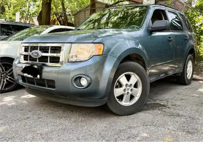 Hey I’m selling my 2011 ford escape in great condition car runs drives great no issues at all no lig...