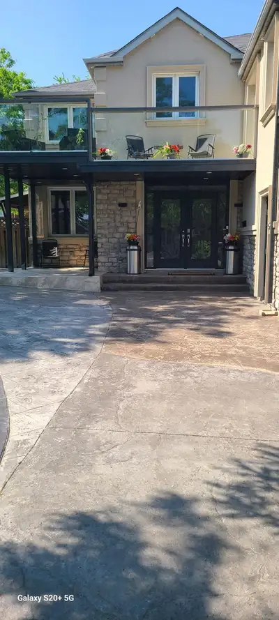 Spacious Open Concept Full Basement Apartment in Pickering $1500.00/MTh (Utilities Included) * Open...