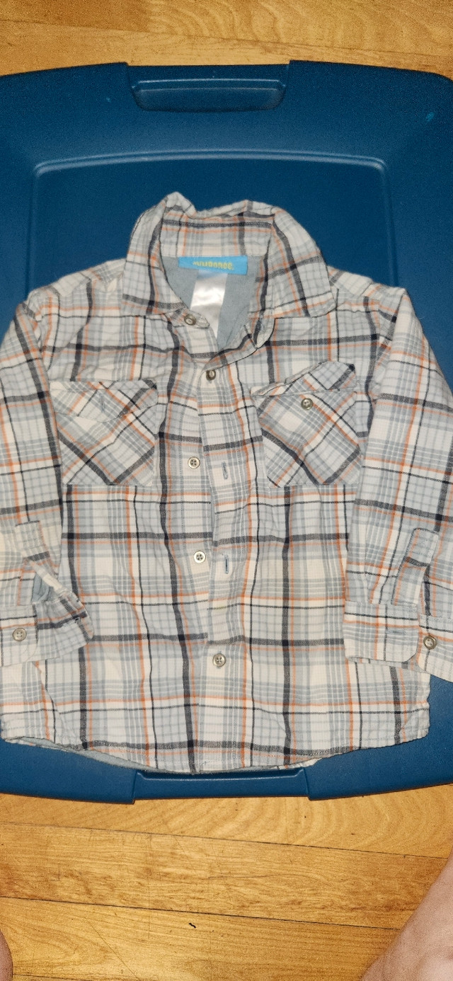 Lined Plaid shirt 4T in Clothing - 4T in Edmonton