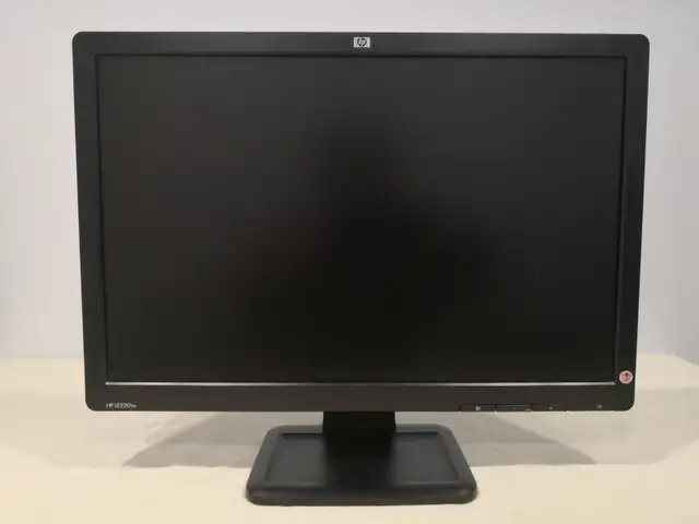 7 Wide Screen 22" Monitors - $10063838169214849121