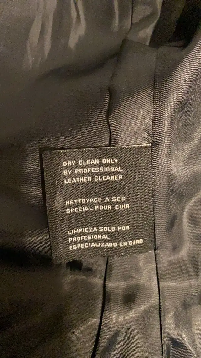 Michael Kors leather jacket  in Women's - Tops & Outerwear in Laval / North Shore - Image 6