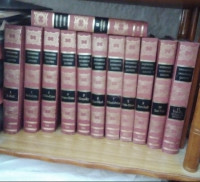 Livres encyclopedie universelle illustrée 20$ ,12 volumes