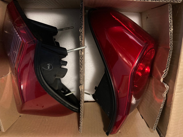 FJ CRUISER GENUINE TOYOTA TAIL LIGHTS in Auto Body Parts in City of Toronto - Image 3