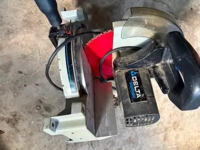 Table Saw Delta ShopMaster, View more
