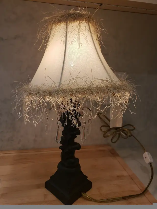 Decorative lamp with beads and yarn accents, beige lamp shade in Home Décor & Accents in Markham / York Region - Image 5
