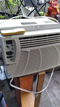 Airconditioner Maytag with remote