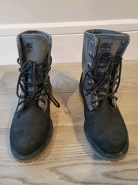 Timberland woman boots Size 5.5