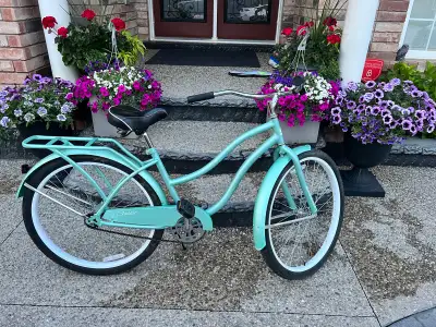 Supercycle Classic Cruiser Bicycle, View more