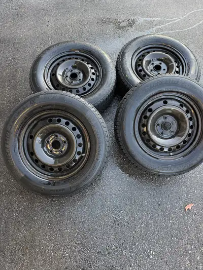 Michelin X Ice Snow tires on black steel rims. Average 4-5 mm tread left. Is there rust on the rims?...