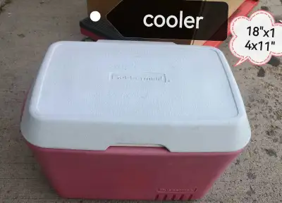 Rubbermaid Cooler, View more