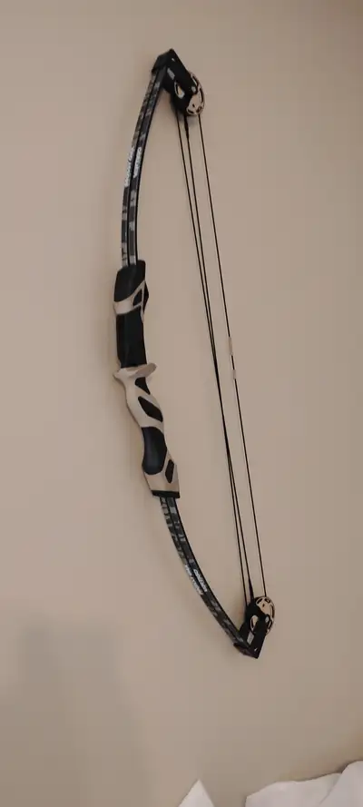 Only used a couple of times. Mossy oak. Located in Devon. $30 obo. Contact anytime @ 780 340 8850
