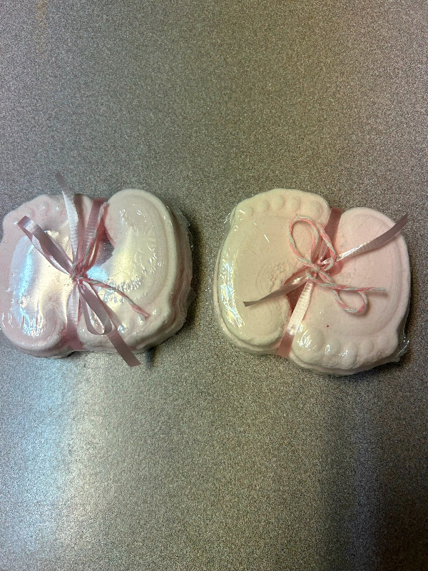 A Bath Bombs- baby feet. Great gift for Expectant mom in Multi-item in Ottawa