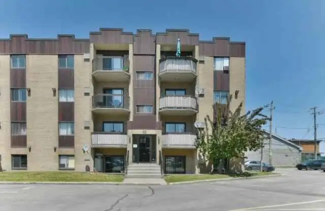 Chambre tout unclus à louer à Laval — photo 1