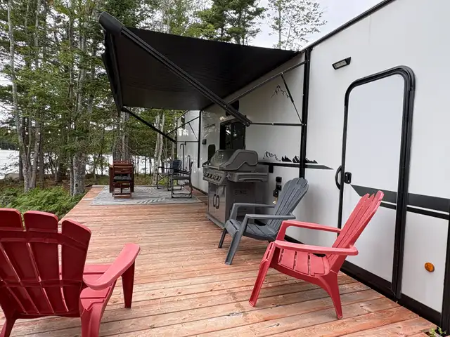 39’ CABL Forest River Black Label Edition Park Model. in Park Models in Bridgewater - Image 3