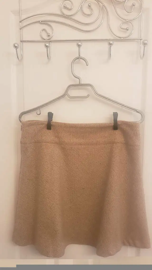 Gap Skirt- New in Women's - Bottoms in Markham / York Region - Image 6