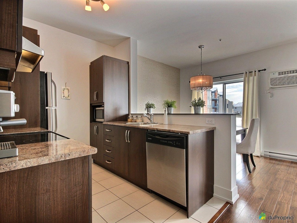 DIX30 REM, 3 1/2 Condo Style Loft, Brossard 5