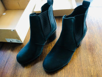 Ugg Hazel Black Boots Woman’s Size 11
