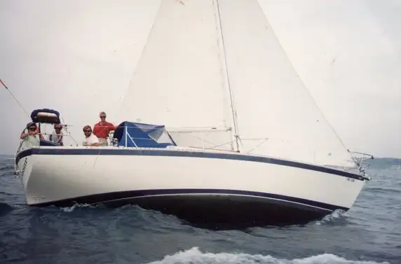 1981 Hughes columbia 10.7, 35 feet, sailboat in Sailboats in London - Image 3