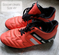 Very good quality kids shoes, cleats, turf shoes