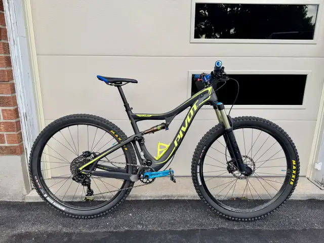 Pivot Mach 429 size M/L in Mountain in Kingston - Image 2
