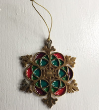Christmas ornament with 1986 in the center : Stained glass look